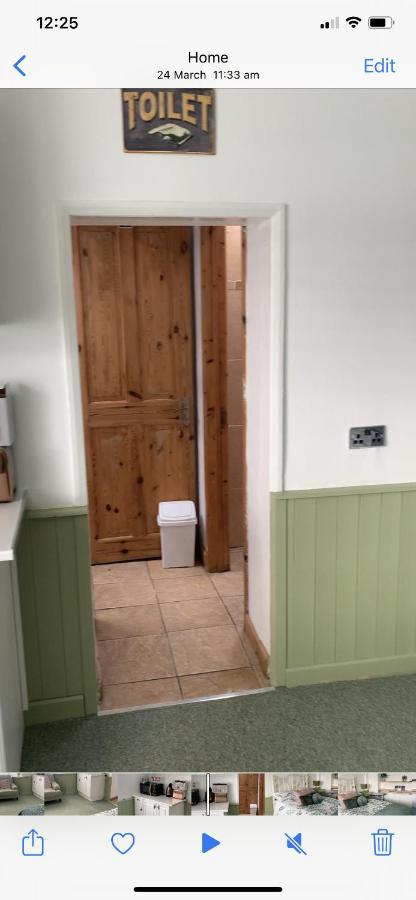 WarmleyBarrs Court Beds住宿加早餐旅馆 外观 照片